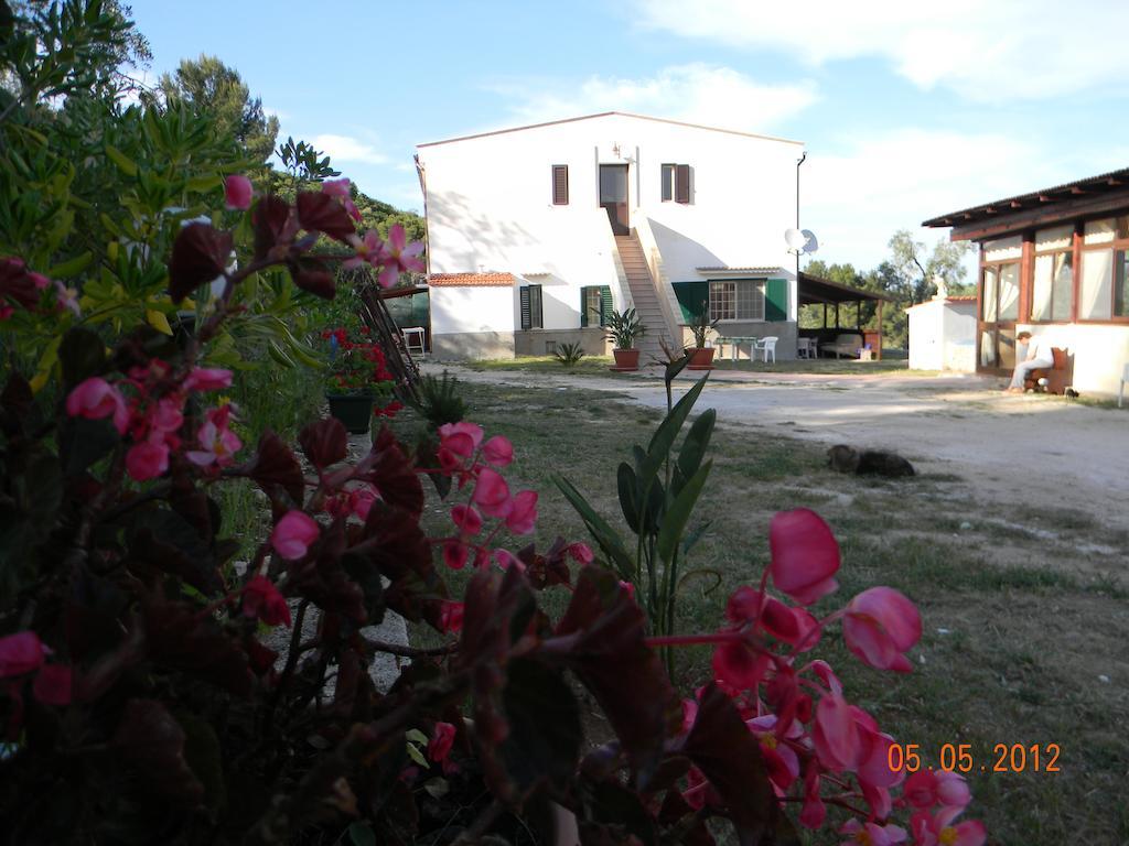 Agriturismo Affittacamere Atlhos Vieste Bagian luar foto